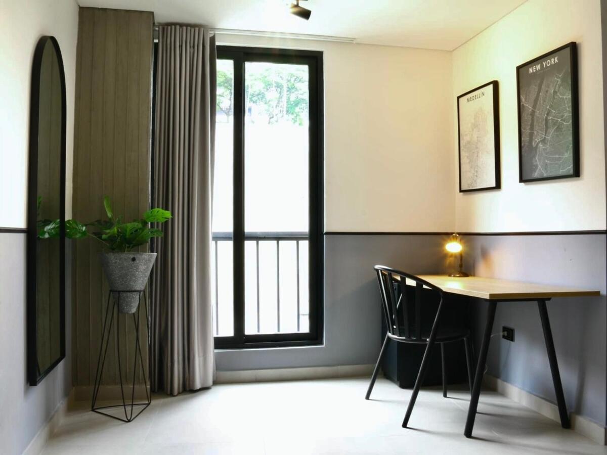 Apartamento In El Poblado, Walkable Area With Parking 215 *