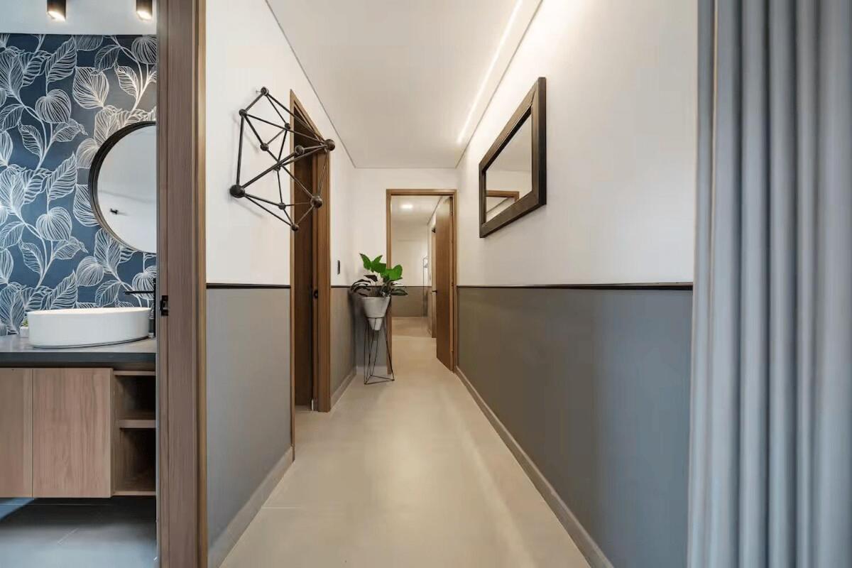 In El Poblado, Walkable Area With Parking 215 Apartamento Medellín